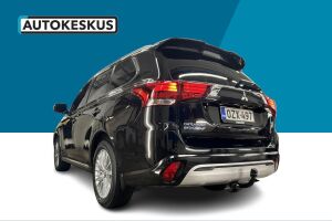Mitsubishi Outlander PHEV esikatselu 7