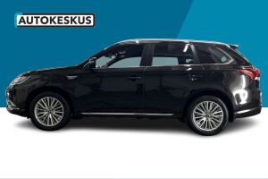 Mitsubishi Outlander PHEV esikatselu 8