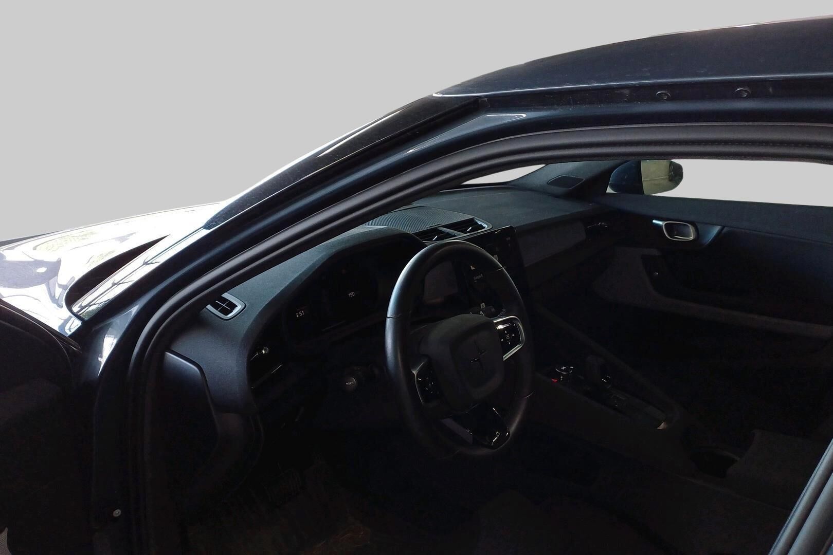 Polestar 2 iso kuva 2