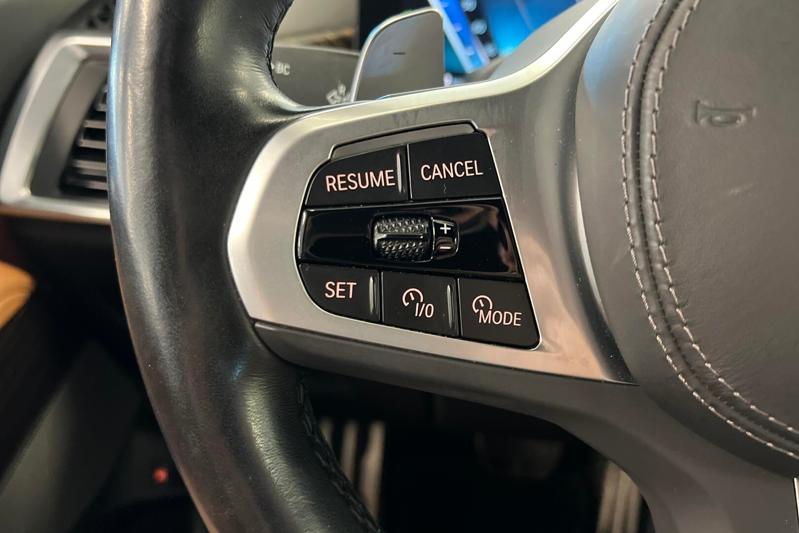BMW X5 iso kuva 14