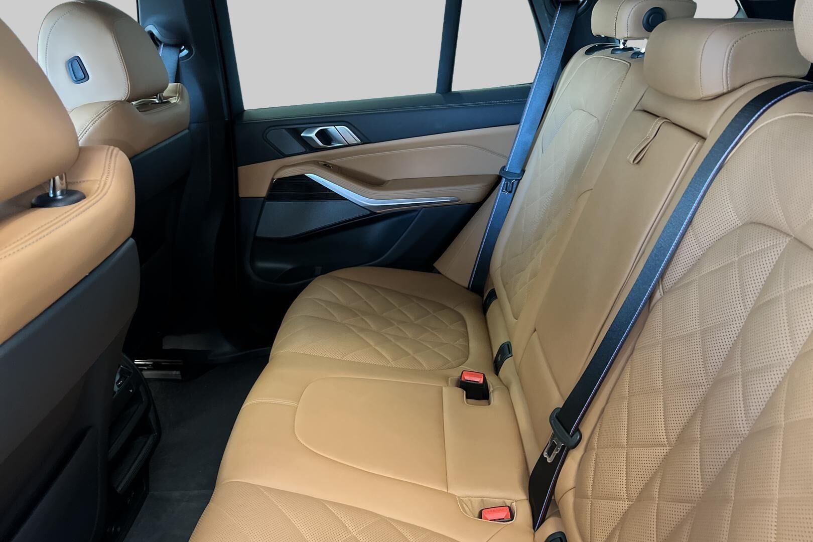 BMW X5 iso kuva 8