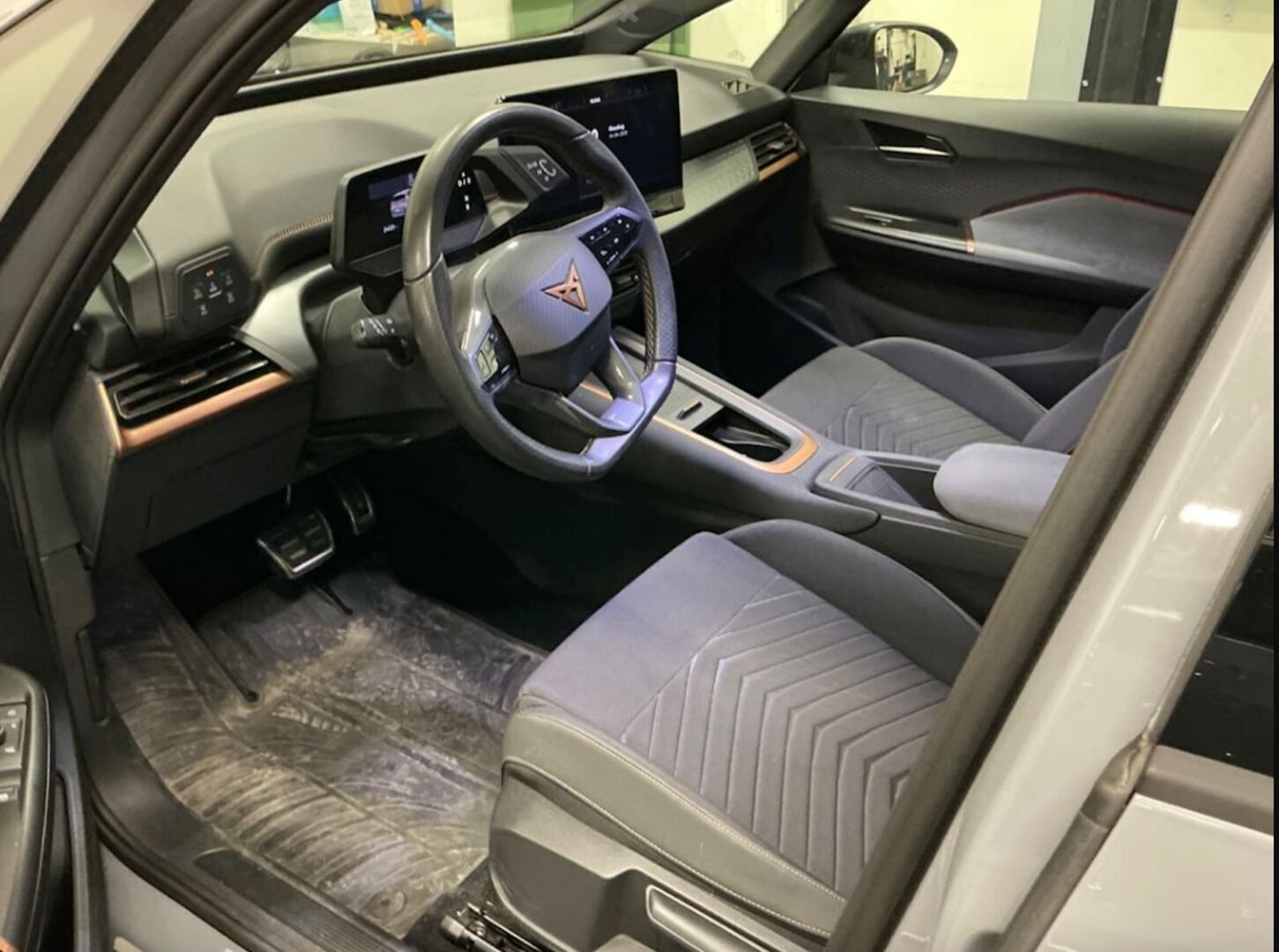 CUPRA BORN iso kuva 1