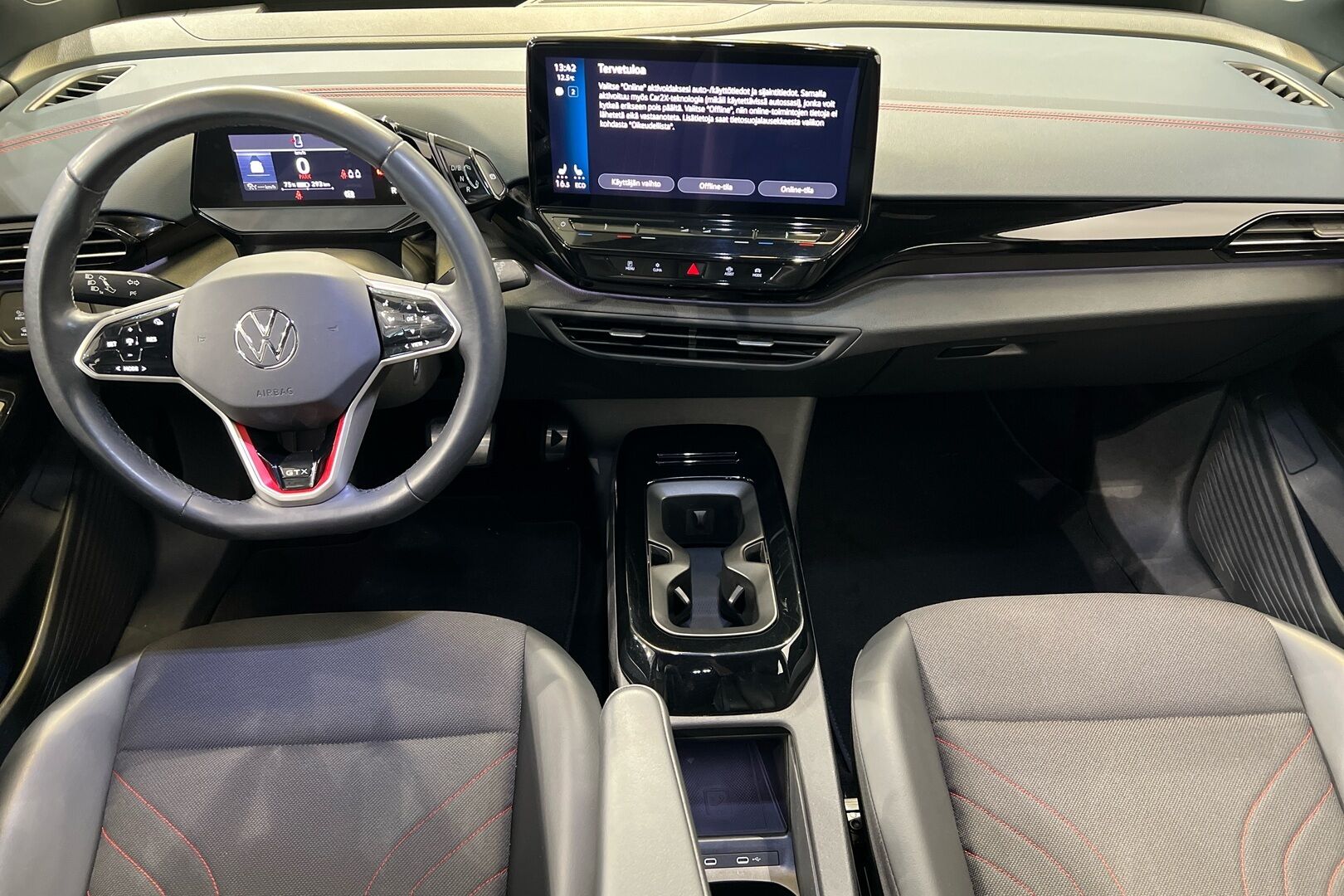 VOLKSWAGEN ID.4 iso kuva 11