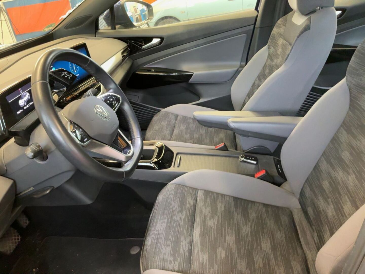 VOLKSWAGEN ID.4 iso kuva 1