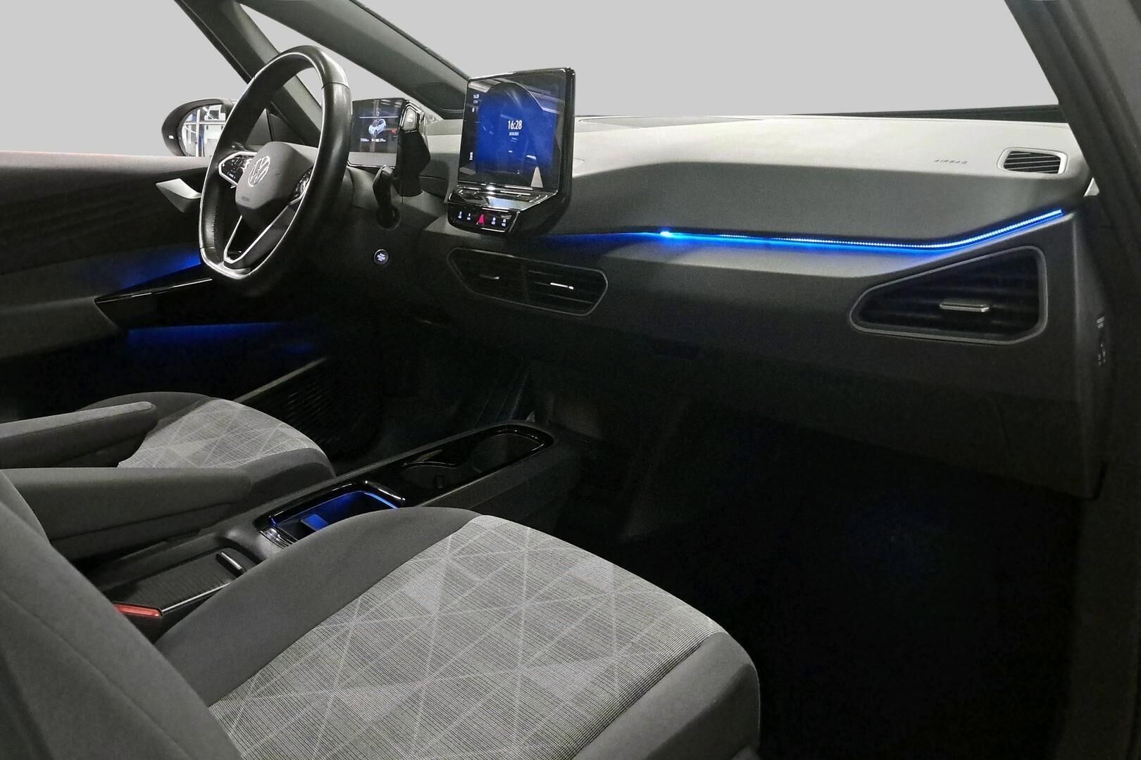 VOLKSWAGEN ID.3 iso kuva 5