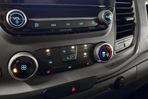 Ford TRANSIT CUSTOM esikatselu 13