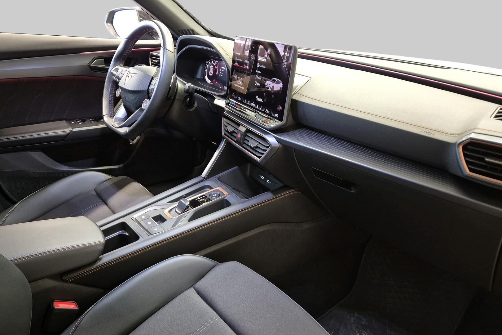 CUPRA FORMENTOR iso kuva 4