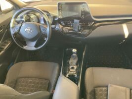 TOYOTA C-HR esikatselu 0