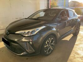 TOYOTA C-HR esikatselu 2