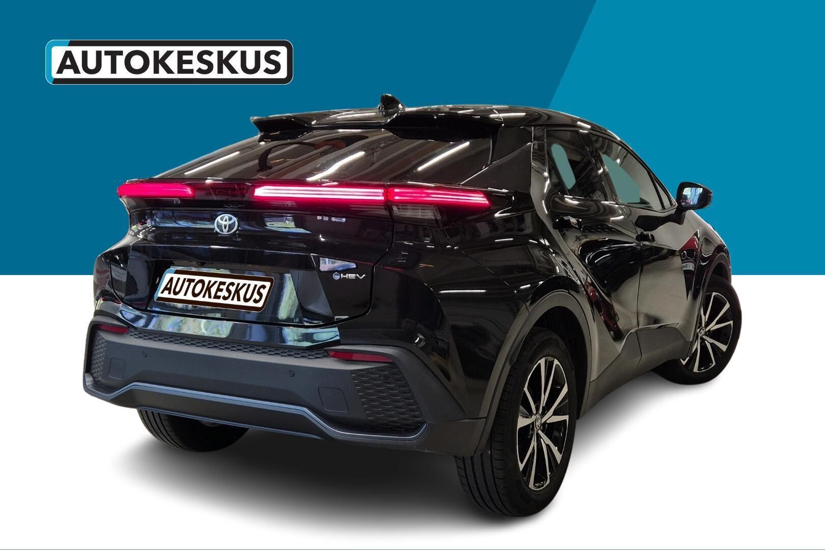TOYOTA C-HR iso kuva 2