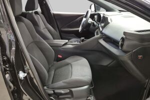 TOYOTA C-HR esikatselu 3