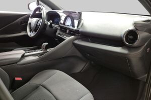 TOYOTA C-HR esikatselu 4