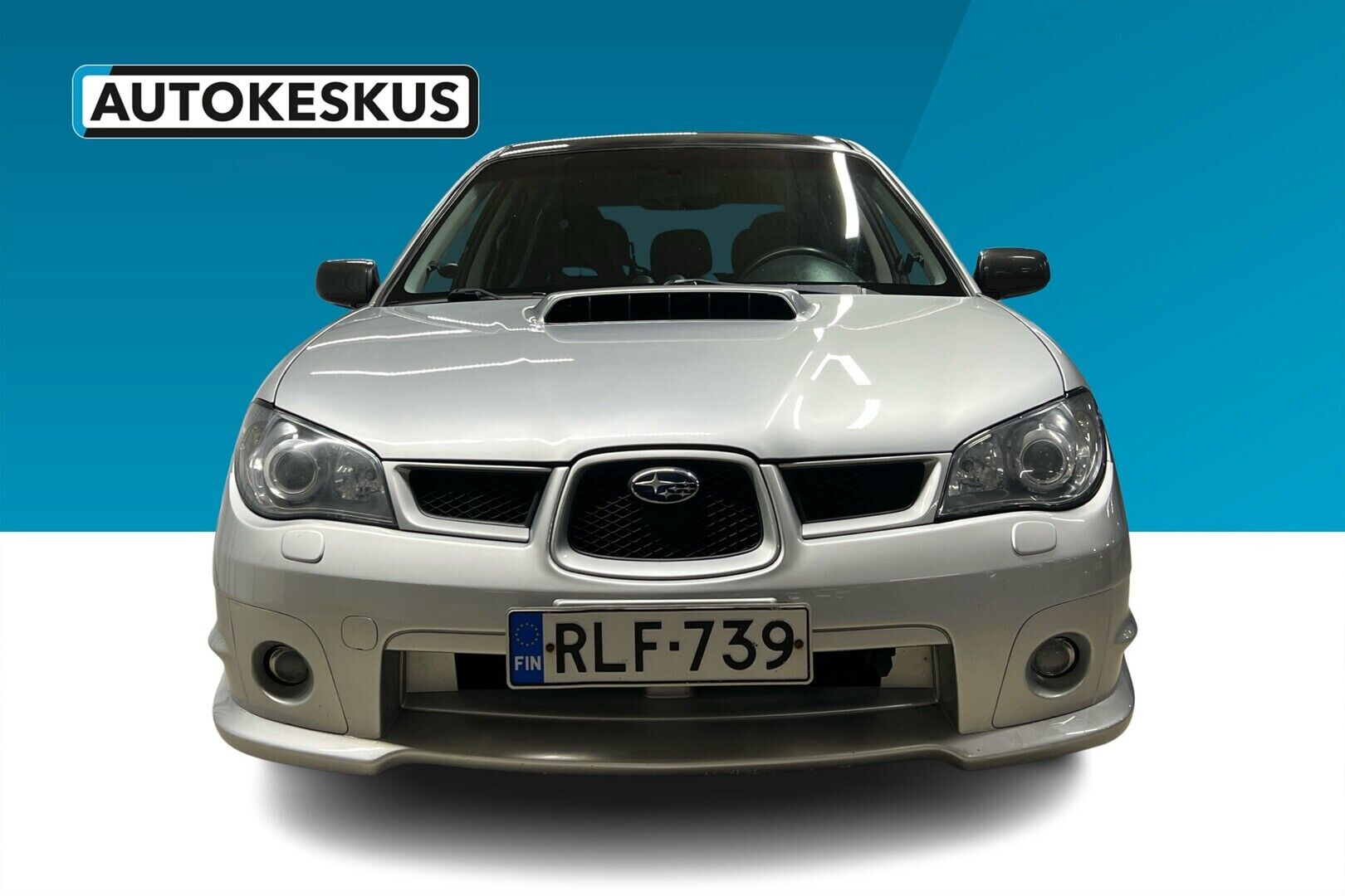 Subaru Impreza iso kuva 6