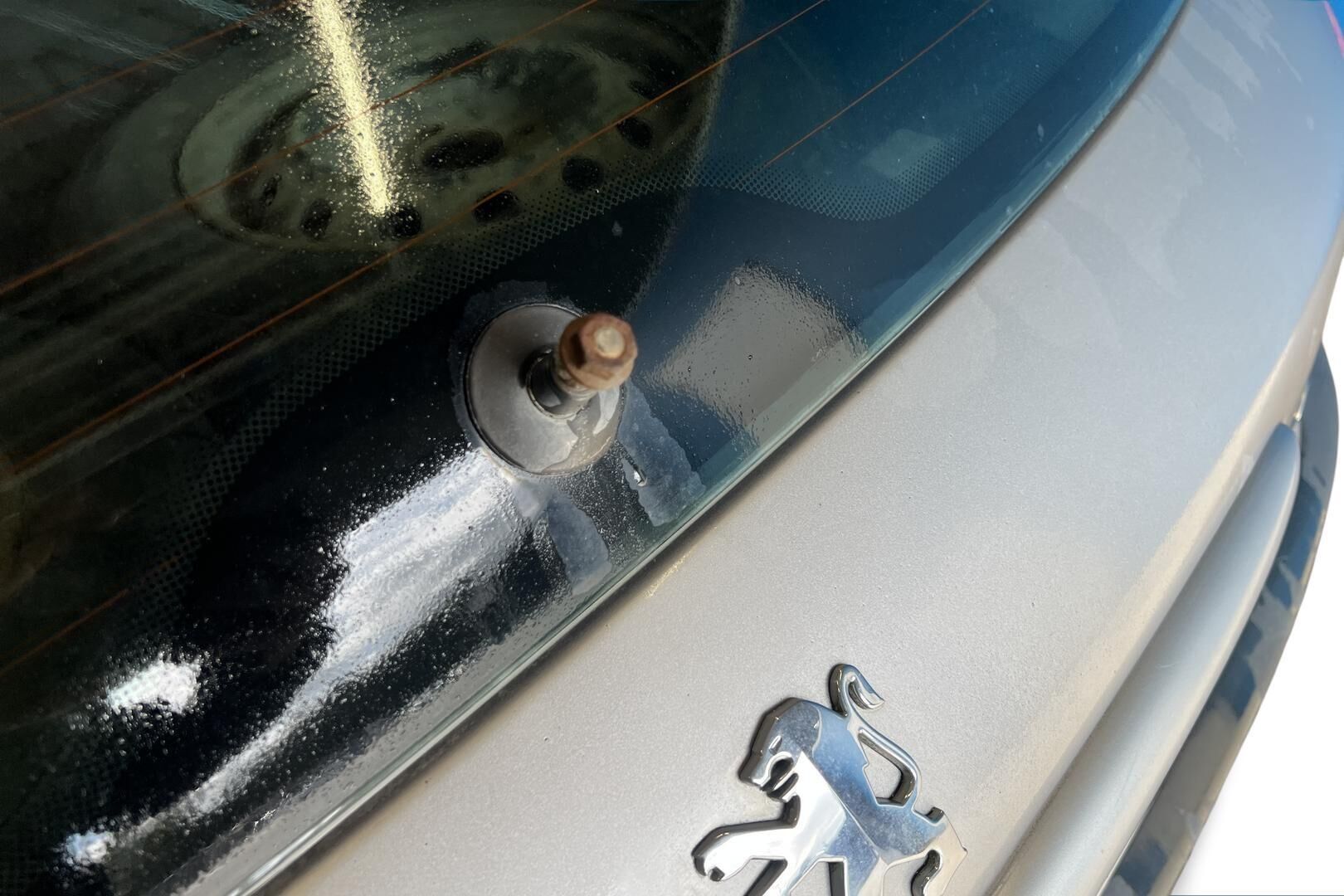 Peugeot 206 iso kuva 19