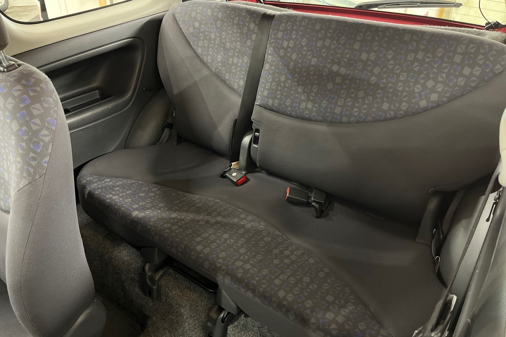 Toyota Yaris iso kuva 8