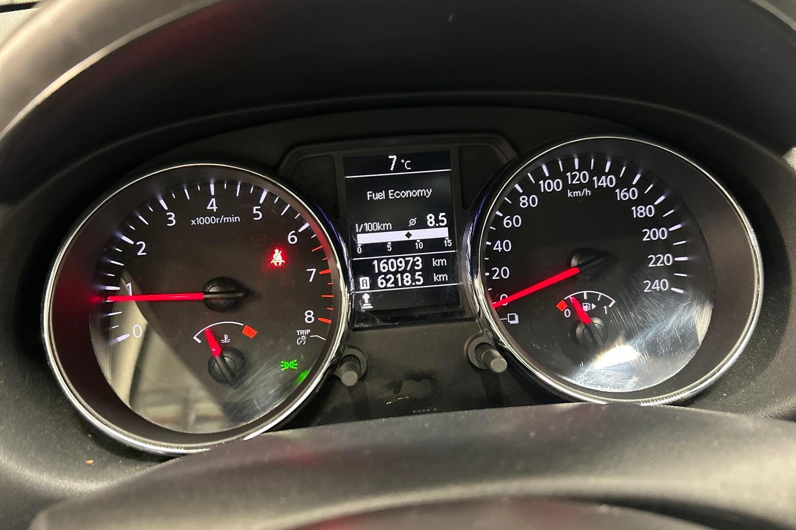 Nissan Qashqai+2 iso kuva 14