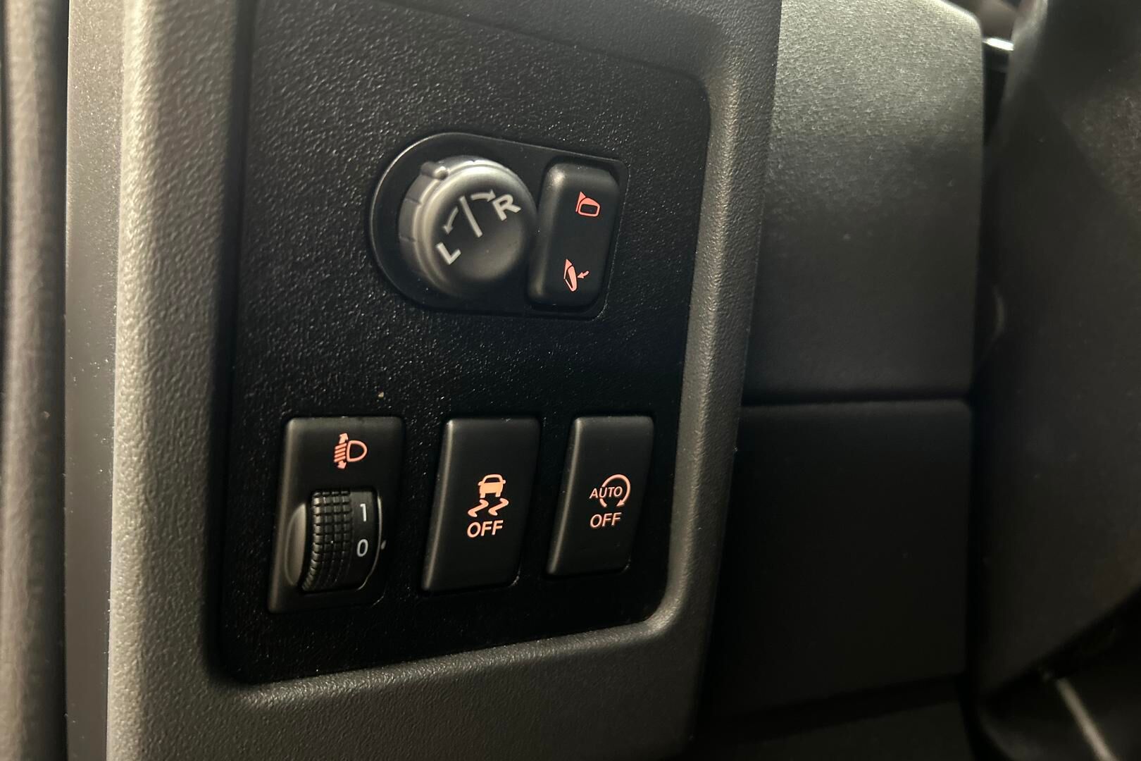 Nissan Qashqai+2 iso kuva 21