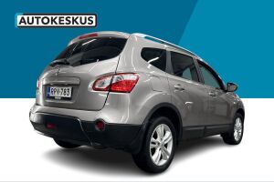 Nissan Qashqai+2 esikatselu 5