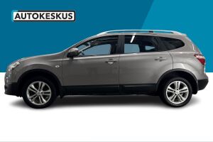 Nissan Qashqai+2 esikatselu 8