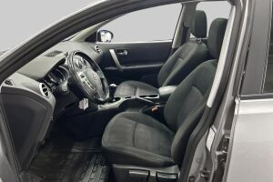 Nissan Qashqai+2 esikatselu 9