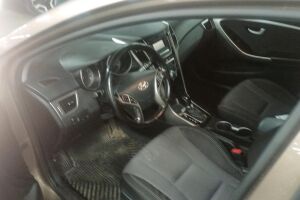Hyundai i30 5d esikatselu 2