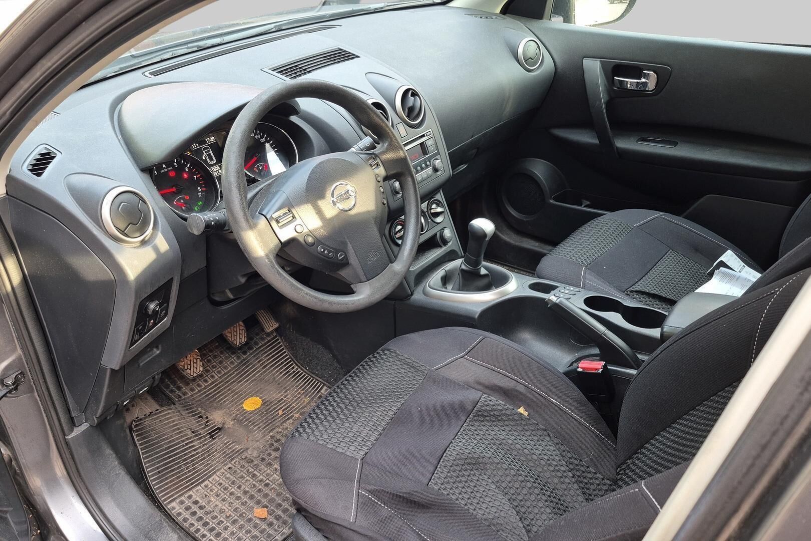 Nissan Qashqai iso kuva 2