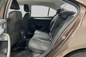Skoda Octavia esikatselu 10