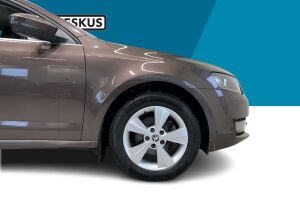 Skoda Octavia esikatselu 13