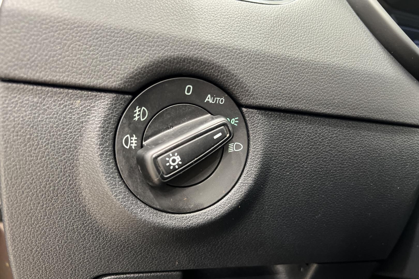 Skoda Octavia iso kuva 21