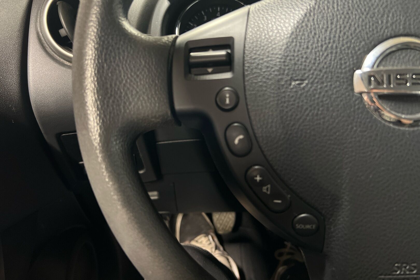 Nissan Qashqai iso kuva 14