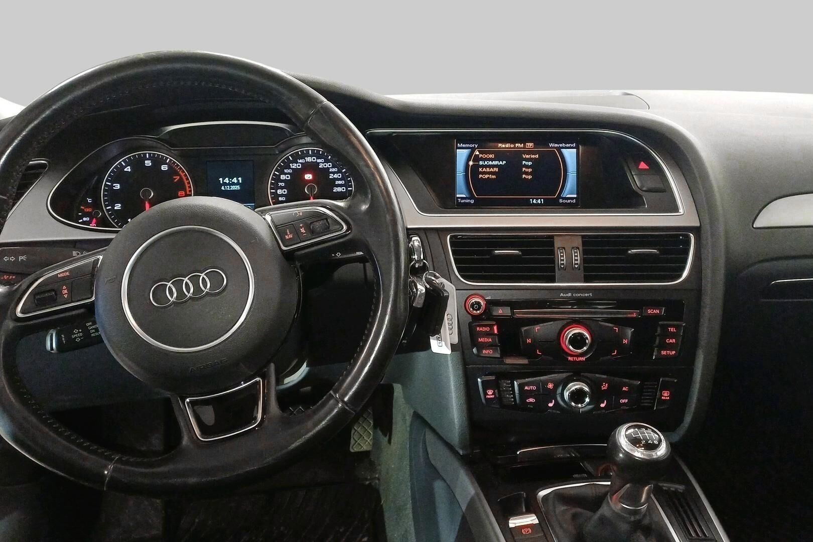 Audi A4 iso kuva 2