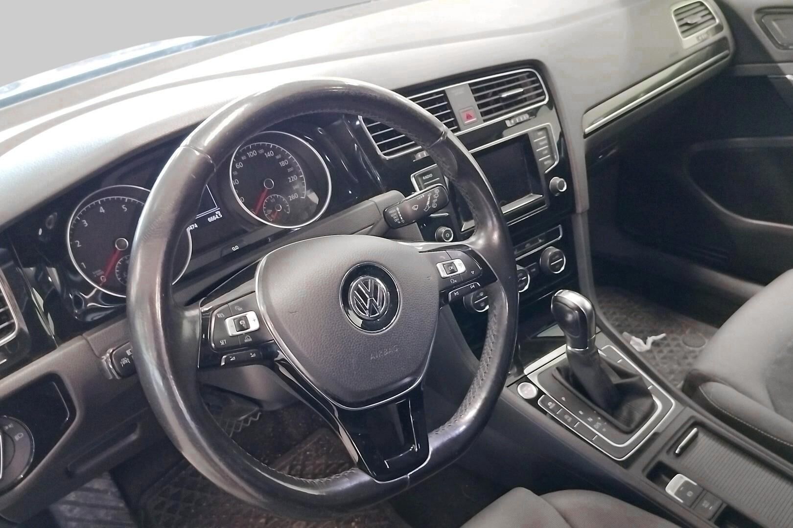 VOLKSWAGEN, VW GOLF iso kuva 2