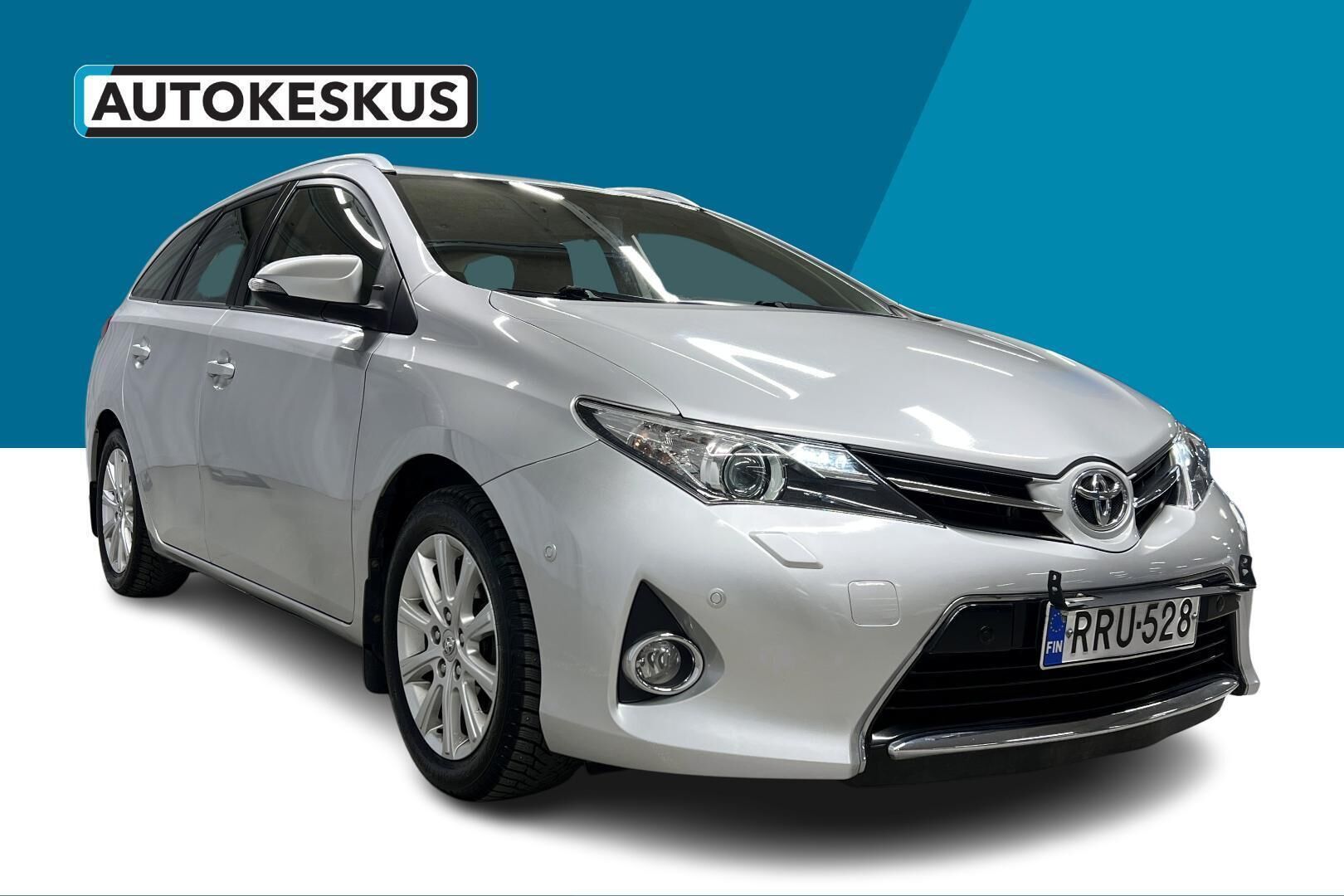 Toyota Auris iso kuva 3