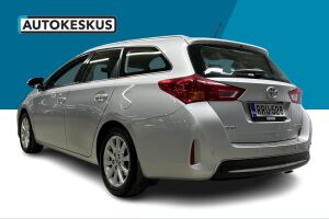 Toyota Auris esikatselu 7