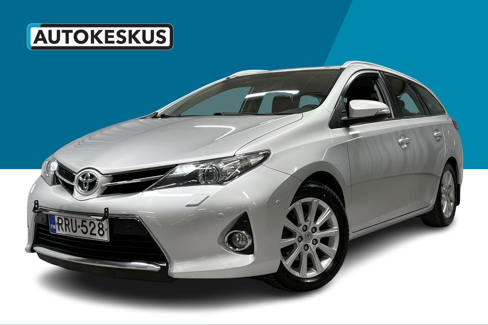 Toyota Auris iso kuva 0