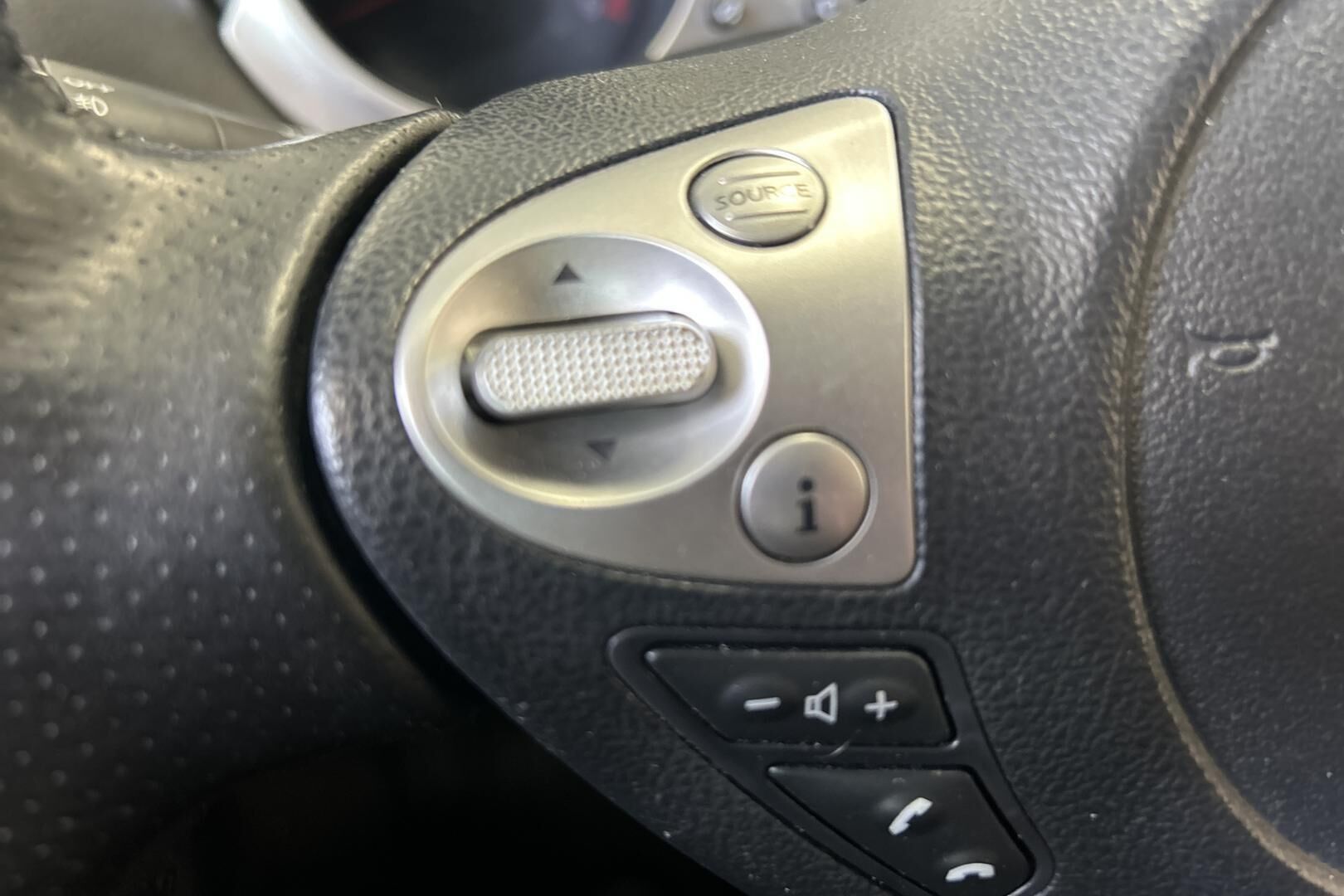 Nissan Juke iso kuva 23