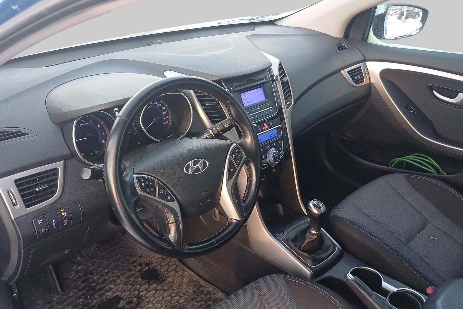 Hyundai i30 Wagon iso kuva 1