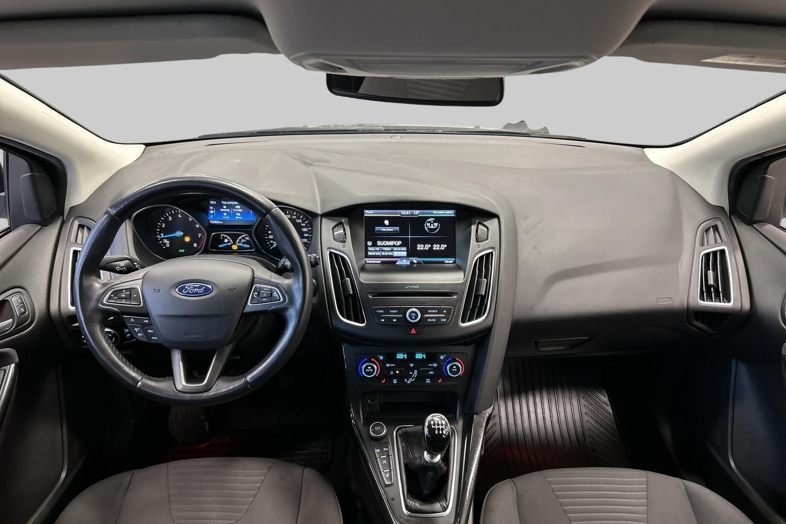 Ford Focus iso kuva 10