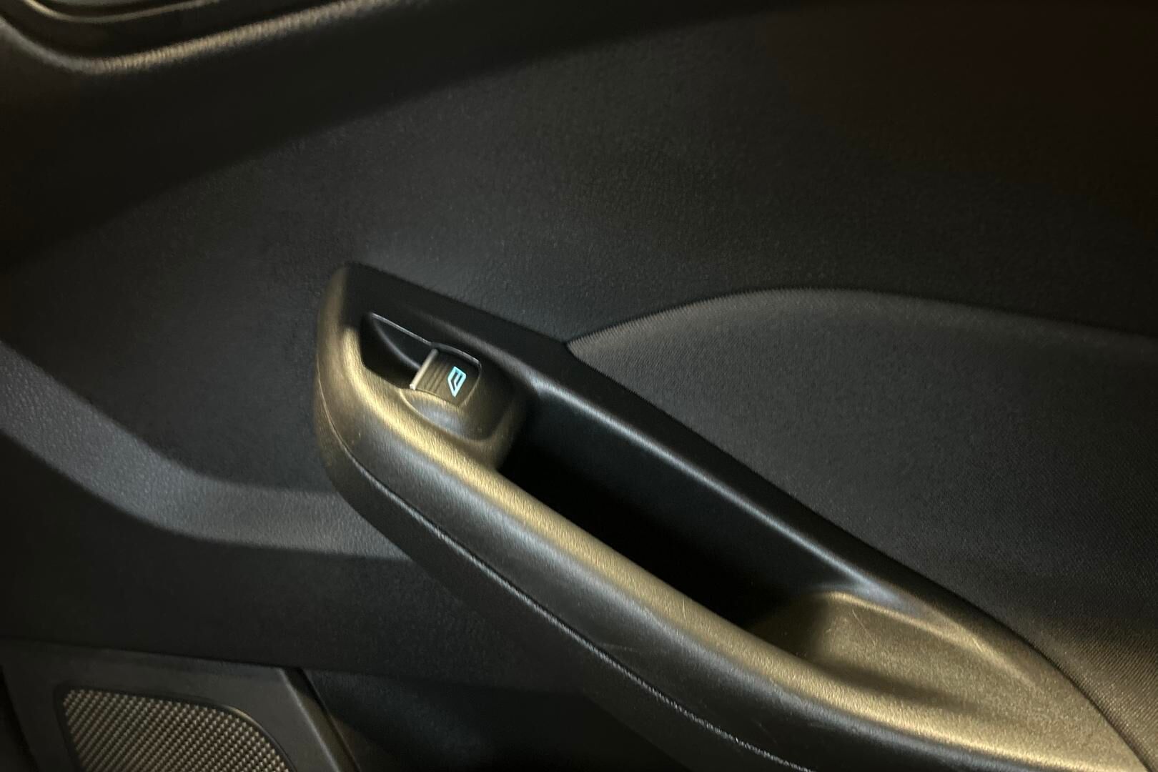 Ford Focus iso kuva 11