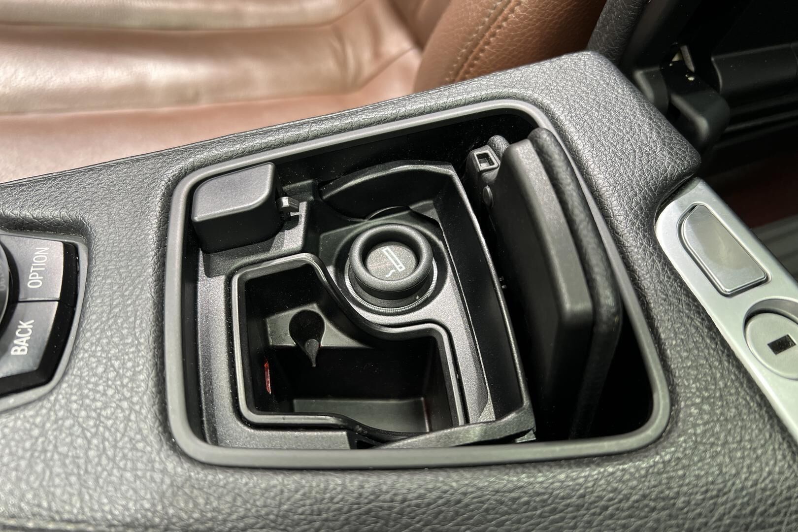 BMW 6-SARJA iso kuva 17