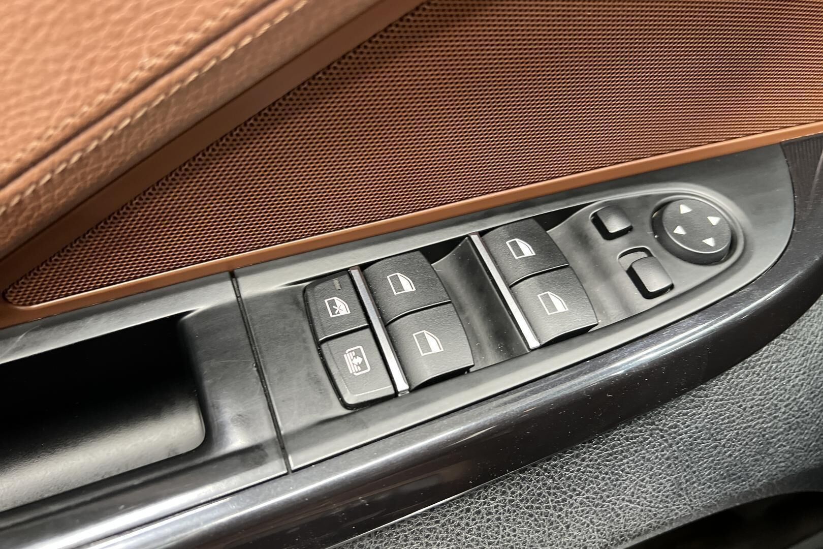 BMW 6-SARJA iso kuva 24
