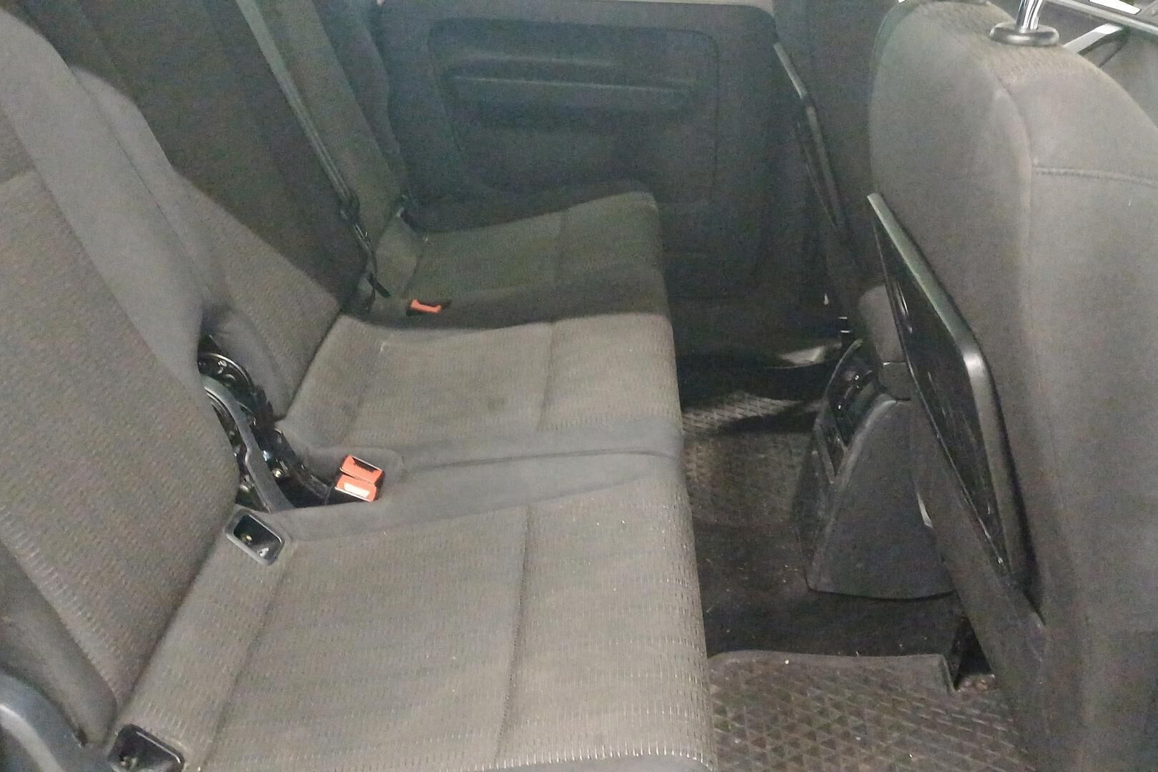 Volkswagen MYYDÄÄN HUUTOKAUPAT.COM iso kuva 17