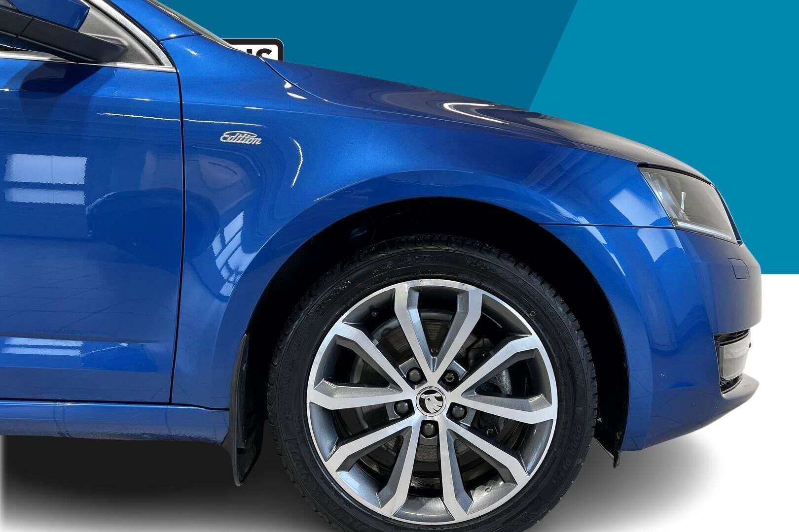 Skoda Octavia iso kuva 13
