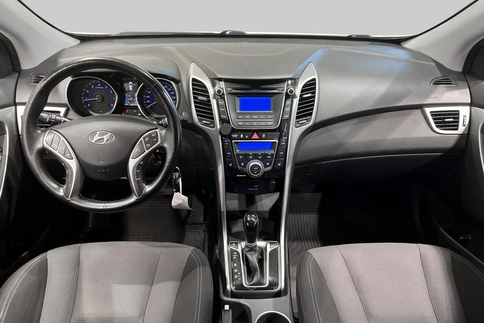 Hyundai i30 5d iso kuva 11