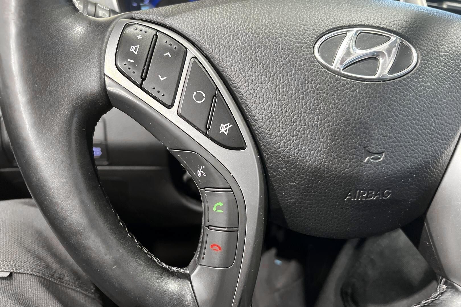 Hyundai i30 5d iso kuva 21