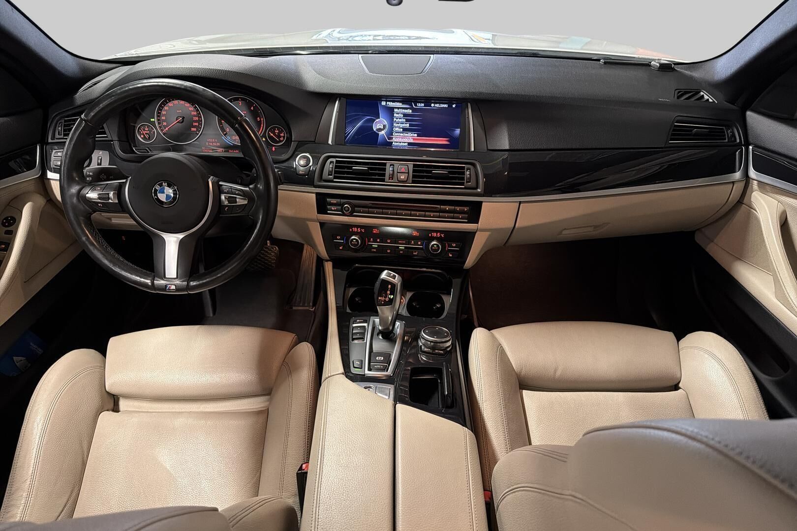 BMW 5-SARJA iso kuva 28