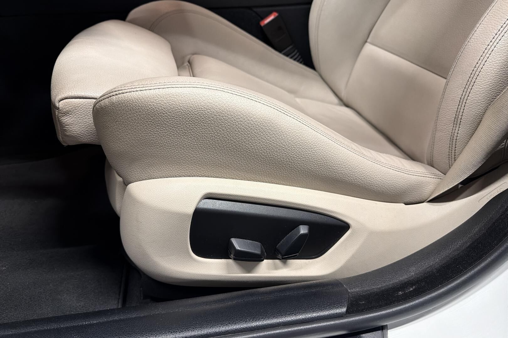 BMW 5-SARJA iso kuva 9