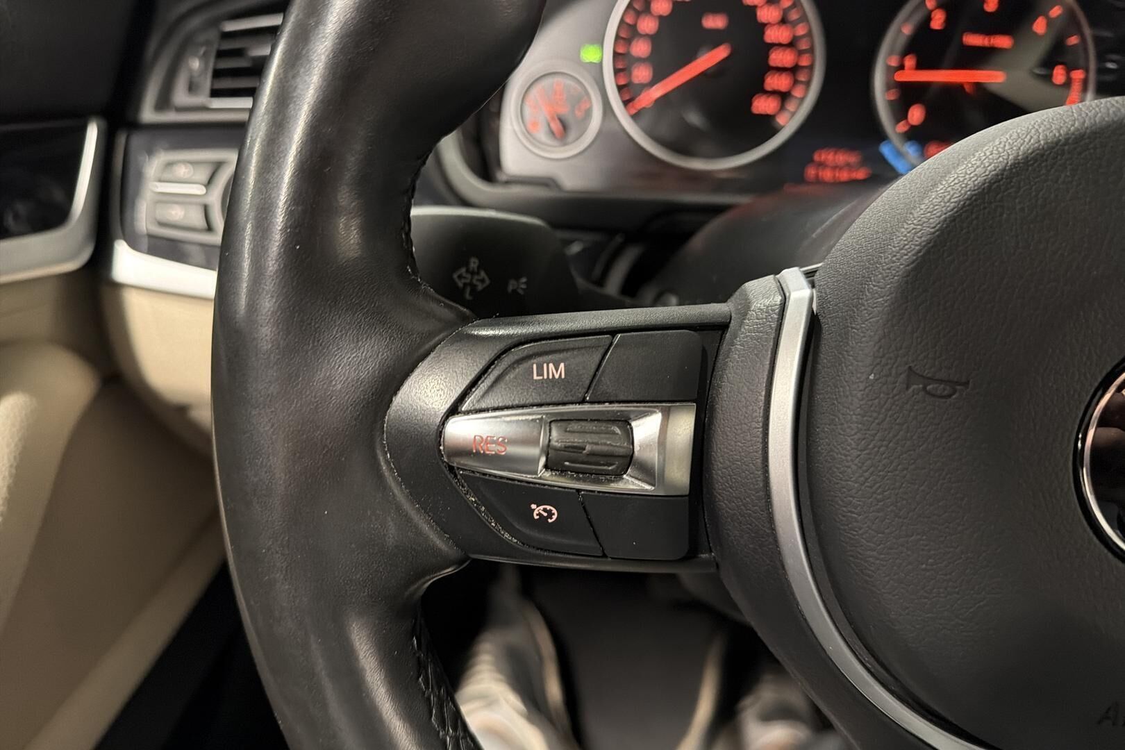 BMW 5-SARJA iso kuva 11