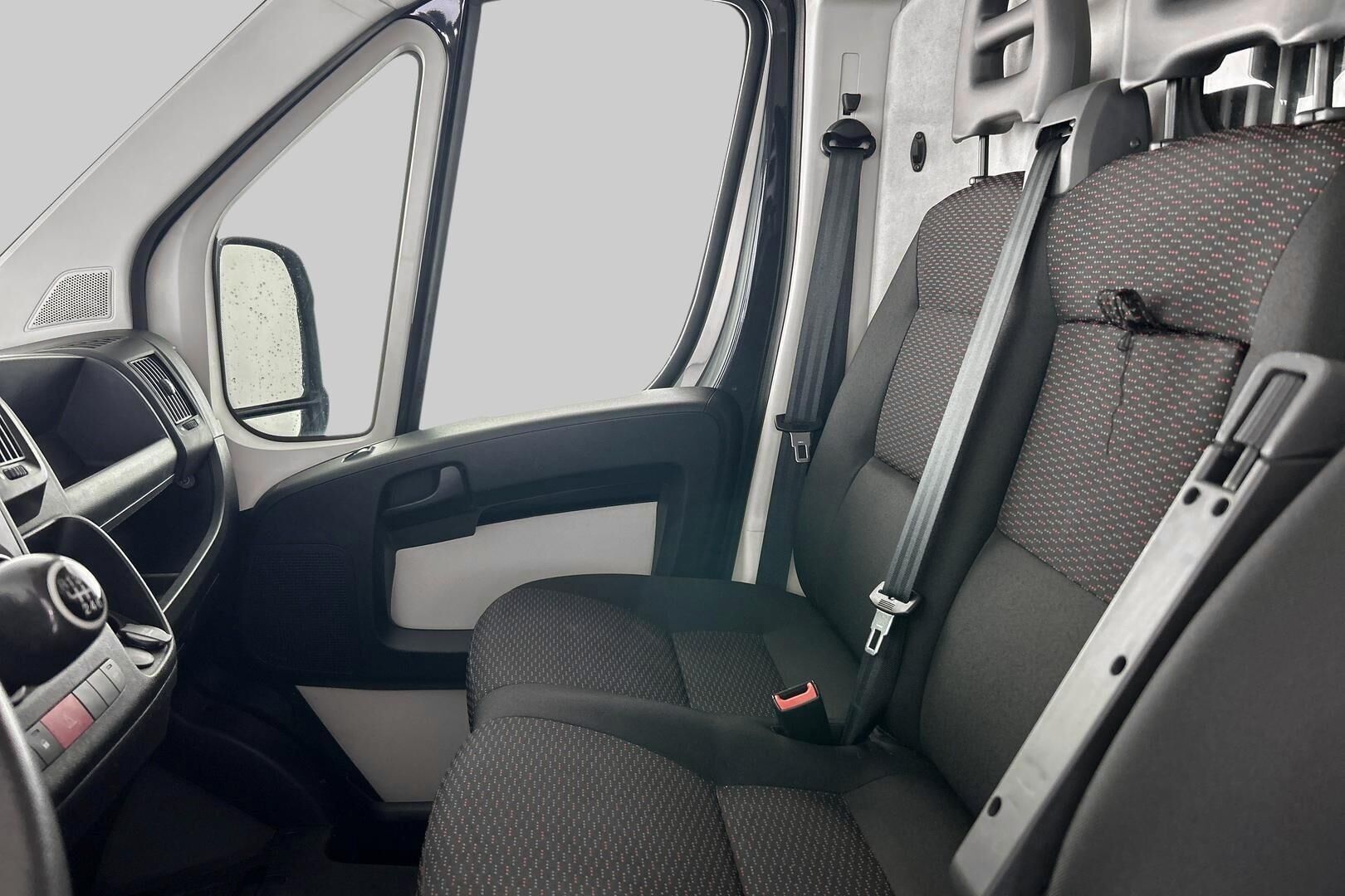 Peugeot Boxer iso kuva 8
