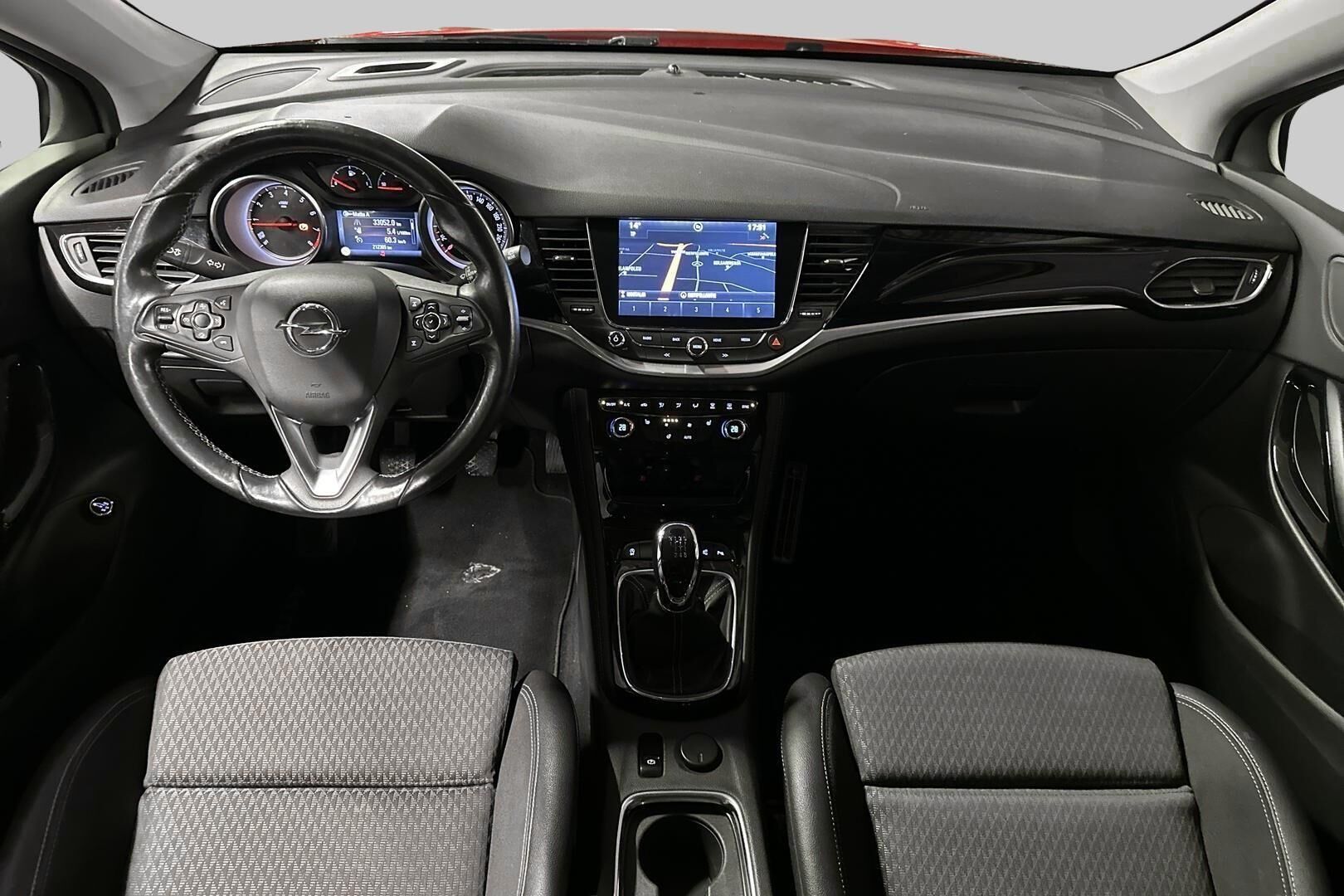 Opel Astra iso kuva 30
